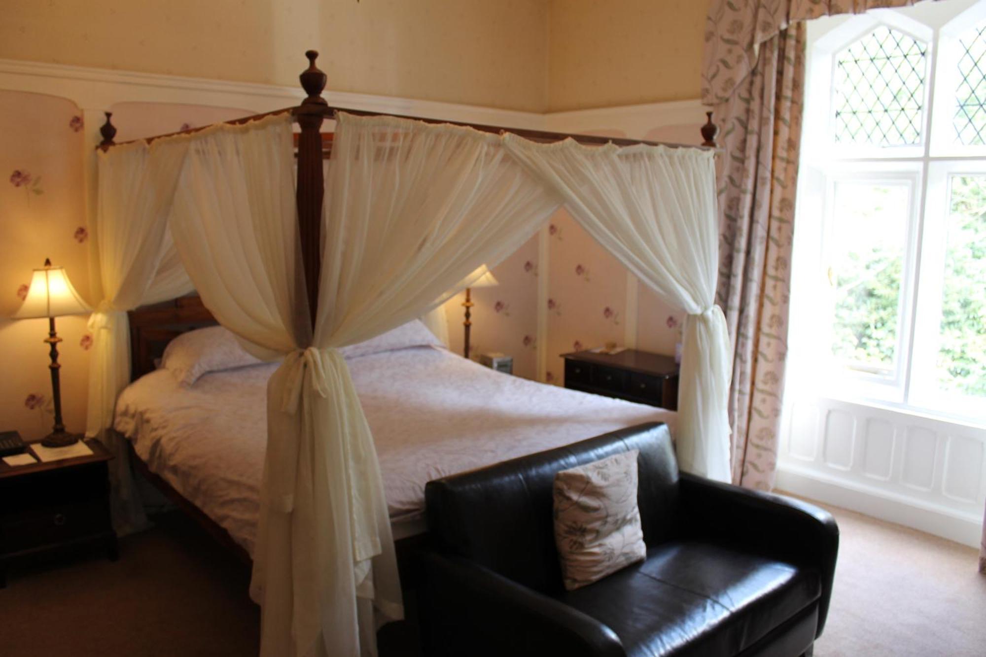 Oakwood Hall Hotel Bingley Extérieur photo